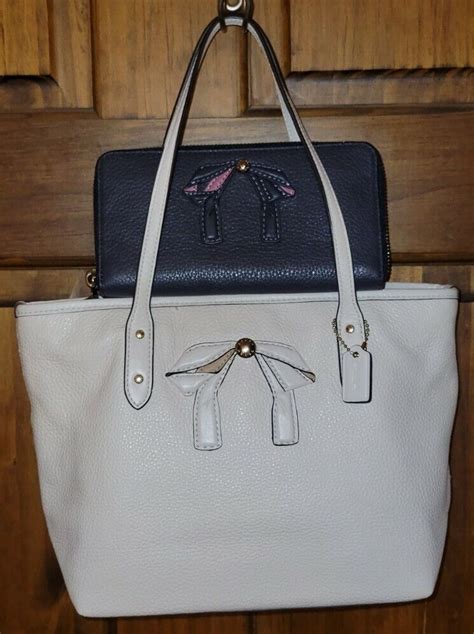 Coach Chalk White With Bow Leather Mini City Zip Tote Gem