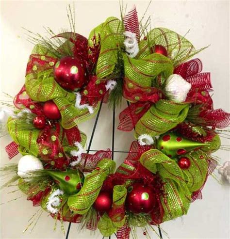 Dec 08, 2020 · these festive diy christmas crafts include ideas for pretty christmas wreaths, diy christmas ornaments, and other christmas decorations that are sure to fill your home with cheer. 11 Awesome And Adorable Diy Christmas Wreaths Ideas - Awesome 11