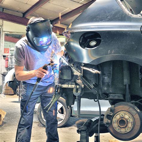 We understand that trust is earned. Tri County Tech | Automotive Collision Repair | High School