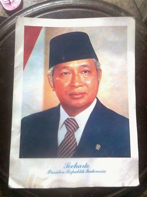 Poster Soeharto Penggambar