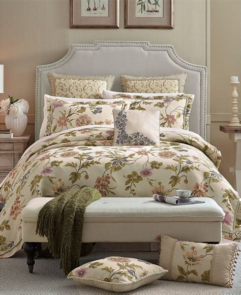 Croscill Daphne 4 Pc Bedding Collection Macy S Beautiful Bedding Sets Bed Linens Luxury