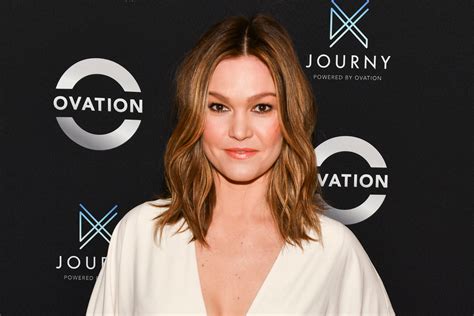 Julia Stiles Spotted On Date Night In Brooklyn After Hustlers