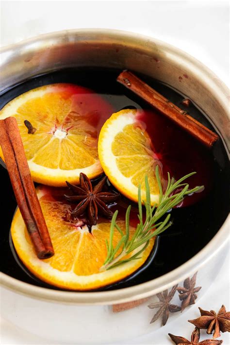 Spiced Mulled Wine Great For The Holidays The Chunky Chef