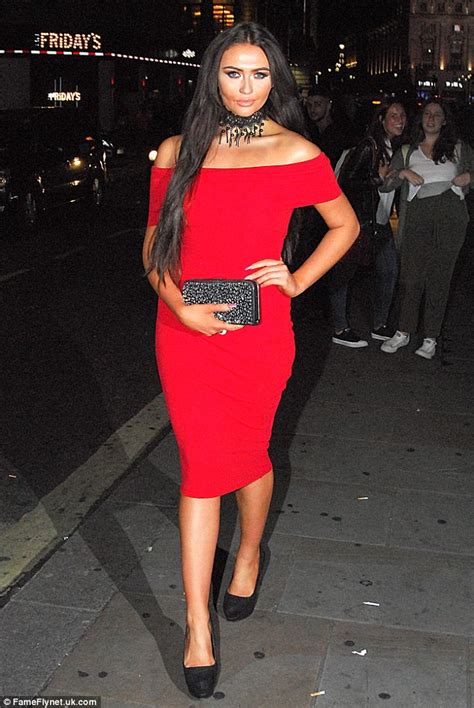 Charlotte Dawson Stuns In Slim Red Dress At Fashion Launch Daily Mail