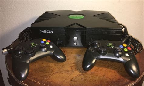 Virtually everyone has or has used one of these in their lifetime. Original Microsoft Xbox Black Video Game System Amp 2 ...