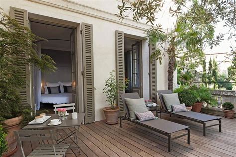The style of provence combines the charm of provincial comfort. Outstanding modern french country decor are offered on our ...