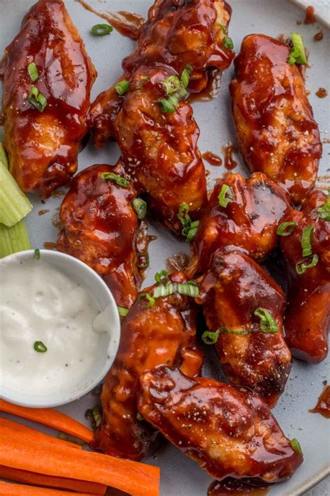 Simply bake them in a 400°f oven for 40 minutes. Baked BBQ Chicken Wings - Valentina's Corner
