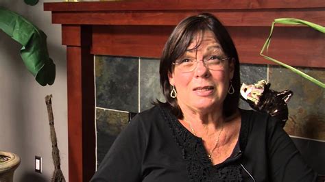 Paulo flores (born 1972) is a musician from angola. "I would just like to think that there's a breath of humanity in Paul Flores." - YouTube