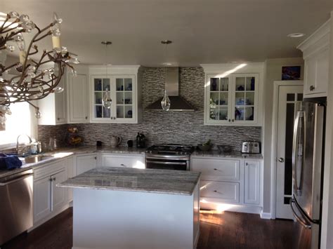 1953 Split Level Home: Kitchen Makeover
