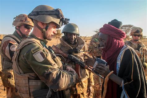 Le système de progression est également revu. Que fait l'armée française au Sahel