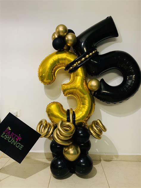 Decoraciones con negro y plateado. Bouquet en 2020 | Decoraciones de globos para fiesta ...
