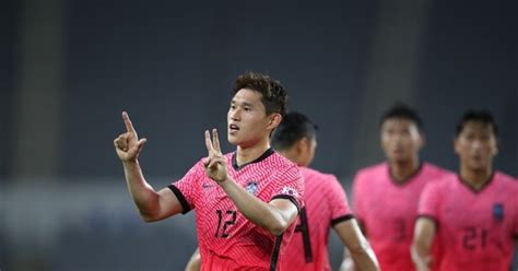 안구정화 노팬티에 하이레그 입은 bj햄찡 ㄷㄲ노출ㅅㅅㅅ. b11 현장 '빨랫줄 슛' 이동경, "여자친구 이니셜이 손가락 ...
