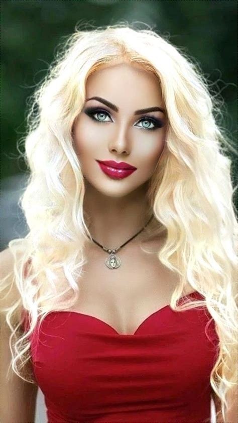 Pin By Osman Aykut71 On 1aosman Face Beautiful Blonde Girl Blonde