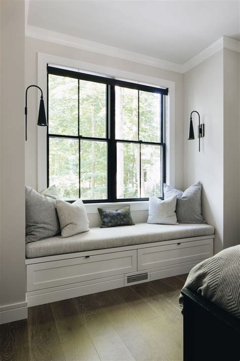 Cozy Built In Bench Reading Nook Window Seat Design Living Room