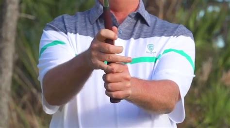 How to ensure grip breaks progressively. How to make a perfect golf grip: Fix Finder Fix of the Week