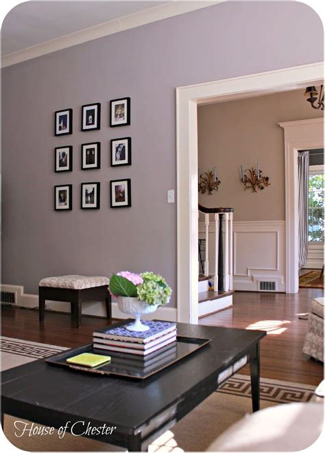 While purple isn't always the first color people think of when making paint choices, it's a powerful color family. Mauve Paint Living Room | Purple living room, Mauve living ...