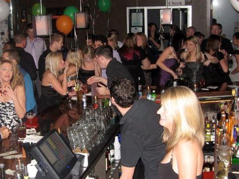 Bars And Clubs Milwaukees Hottest Clientele 2012 Whiskey Bar