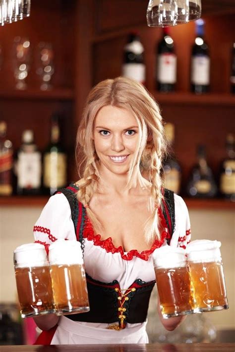The Most Beautiful Women In Hollywood Oktoberfest Woman Beer Maid Oktoberfest