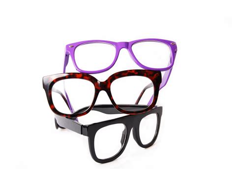 Looking For An Eyeglass Now You Can Choose Different Materials