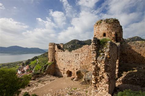 All we ask is that you do your best on this quiz that pushes your skills on using upmost and utmost to their limits! Castillo de Capilla