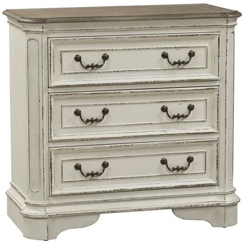 Liberty Furniture Magnolia Manor Traditional 3 Drawer Bedside Chest With Usb Ports Lindys