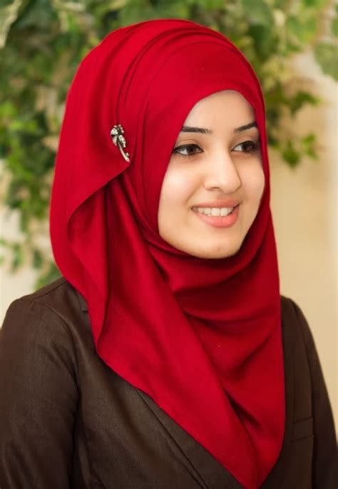 Photo Porter Beautiful Muslim Womenbasic Characteristics Of Muslim Woman