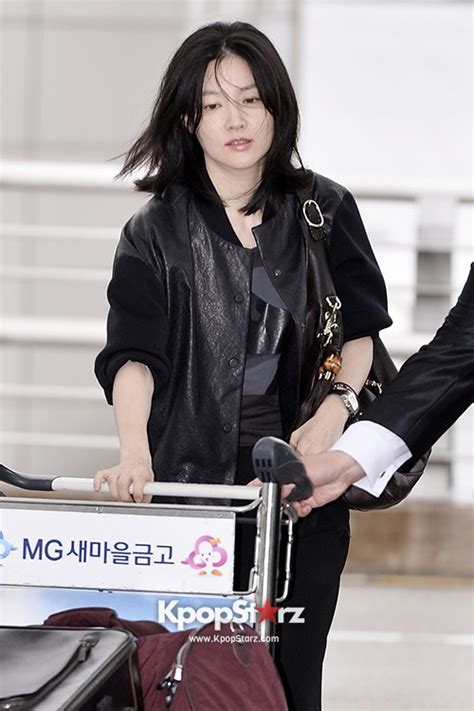 Actress Lee Young Ae Leaving For Gucci 2014 Ss Women