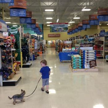 Petsmart is the world's largest pet petsmart is the world's largest pet supply and service retailer, offering over 10,000 products in ea. PetSmart - 26 Photos & 30 Reviews - Pet Training ...