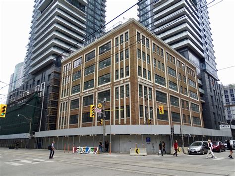 Cladding Wrapping Up For Topped Out King Blue Condos Urbantoronto