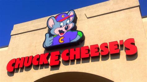 Chuck E Cheese Operates As Pasquallys Pizza And Wings On Delivery Apps