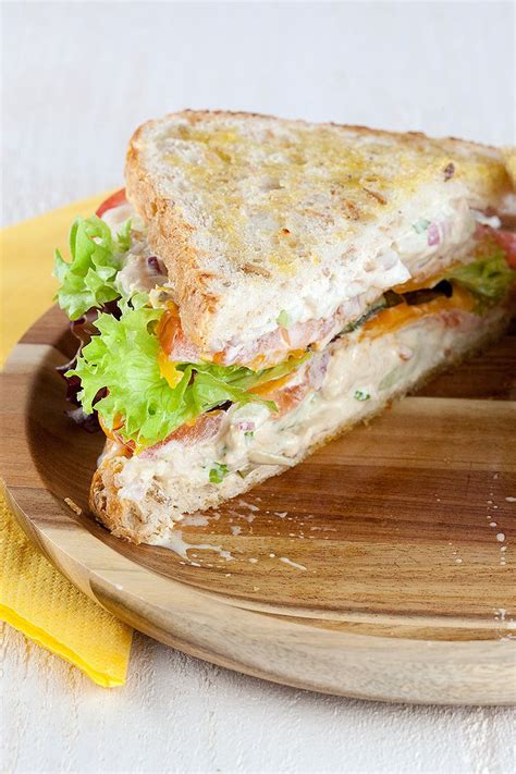 Top the ciabatta with mozzarella before broiling it to get delicious melted cheese in your sandwich. Tuna melt sandwich - ohmydish.com