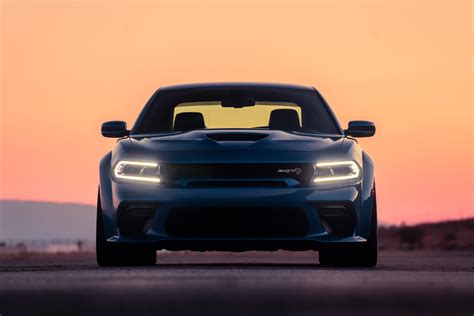 Dodge Goes Widebody on the 2020 Charger | MotorWeek