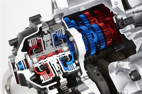 How is a dct different to a manual transmission? Honda patents 11-speed gearbox with three clutches