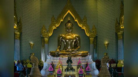 Travel Wat Traimit And The Amazing Tale Of The Worlds Largest Gold