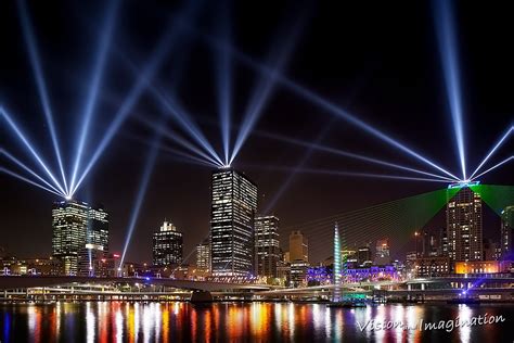 SANTOS GLNG City of Lights | SANTOS City of Lights (Brisbane… | Flickr