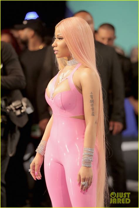 Nicki Minaj Wears Pink Latex Bodysuit To Mtv Vmas 2017 Photo 3946631 Nicki Minaj Photos