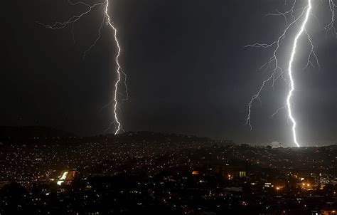 Lightning Over San Francisco San Francisco Bolts Lightning Storms