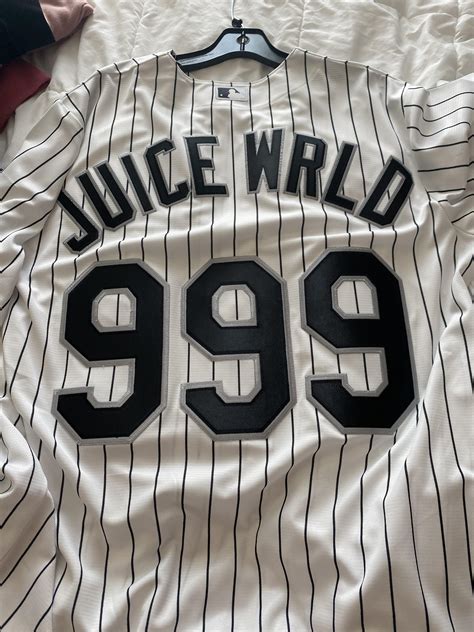 Got This Jersey Custom Made In Chicago Today 🖤999🖤 Rjuicewrld