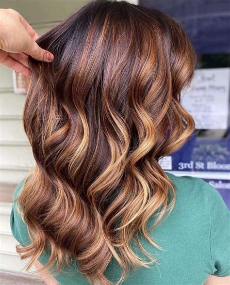 15 Flattering Hair Colors That Prove Balayage Is Perfect For Fall