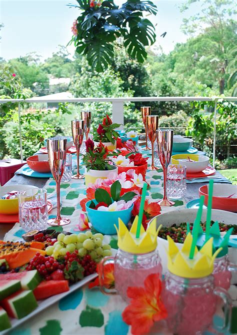 Celebrate your tropical christmas in style with this pink flamingo and hawaiian hibiscus garland. How to decorate your Tropical Christmas table with Target ...