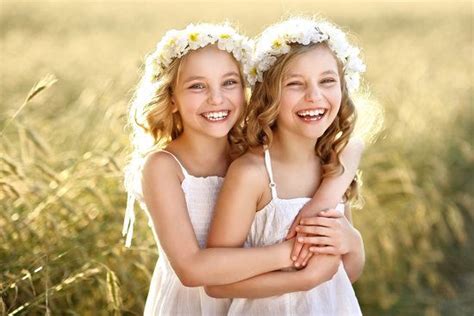 15 interesting facts that you may not know about twins sibling photography poses sister