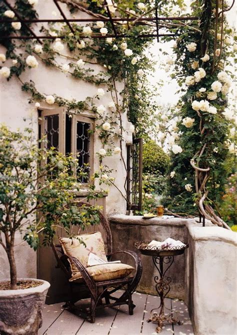 Foam lined up can be made use of. 50+ Cozy Balcony Decorating Ideas