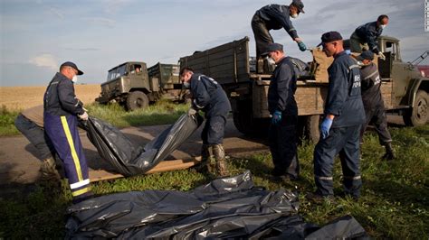The bodies of 20 malaysian victims of flight mh17 that crashed in ukraine last month have arrived in kuala lumpur. In somber ceremony, Dutch receive MH17 victims - CNN.com