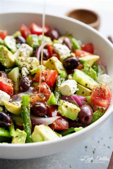15 Vegetarian Main Dish Salad Recipes