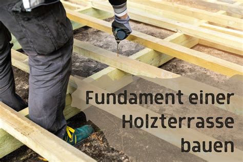 Wir empfehlen ihnen gummigranulatpads beim aufbau der unterkonstruktion zu verwenden. Fundament einer Holzterrasse: Aufbau