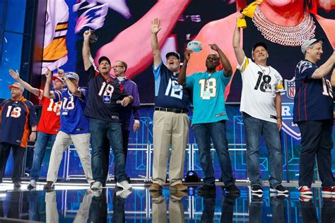 Nfl Football Nfl Team With The Most Fans Worldwide