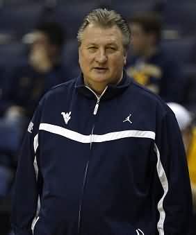 Share the best gifs now >>>. Basketball Drill - Bob Huggins 4-on-4 plus 1 Defensive ...