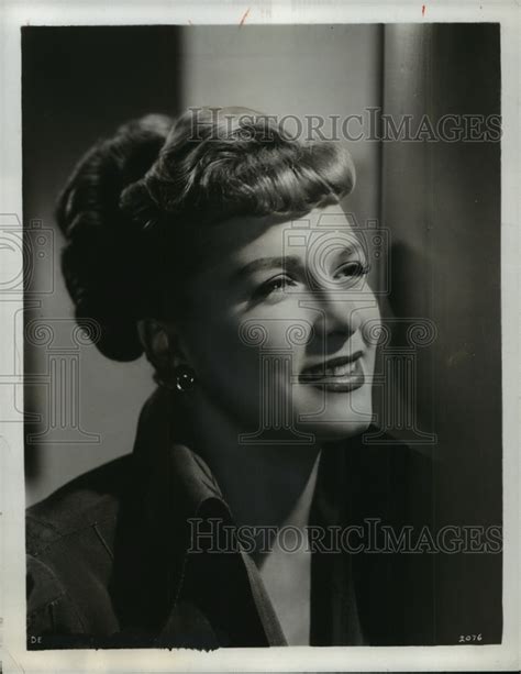 1950 Press Photo French Actress Denise Darcel In Pantomime Quiz Mjx2