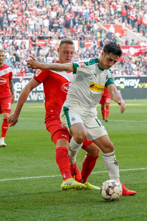 Individuelle fehler, wieder null lauf und passwege. 30.03.2019 1. FBL Fortuna Düsseldorf vs. Borussia ...