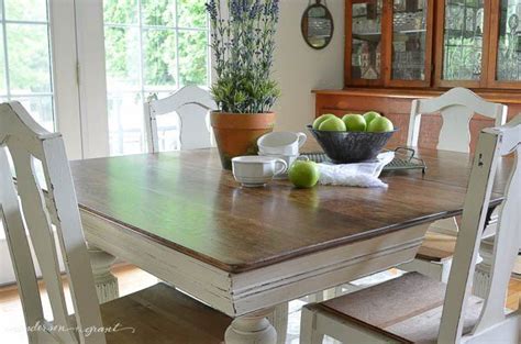 Elke dag worden duizenden nieuwe afbeeldingen van hoge kwaliteit toegevoegd. Chalk Paint Grandma's Antique Dining Table and Chairs ...